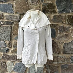 Lululemon Athletica Gratitude Wrap Sweater in Heathered Gray/Ivory Size 8